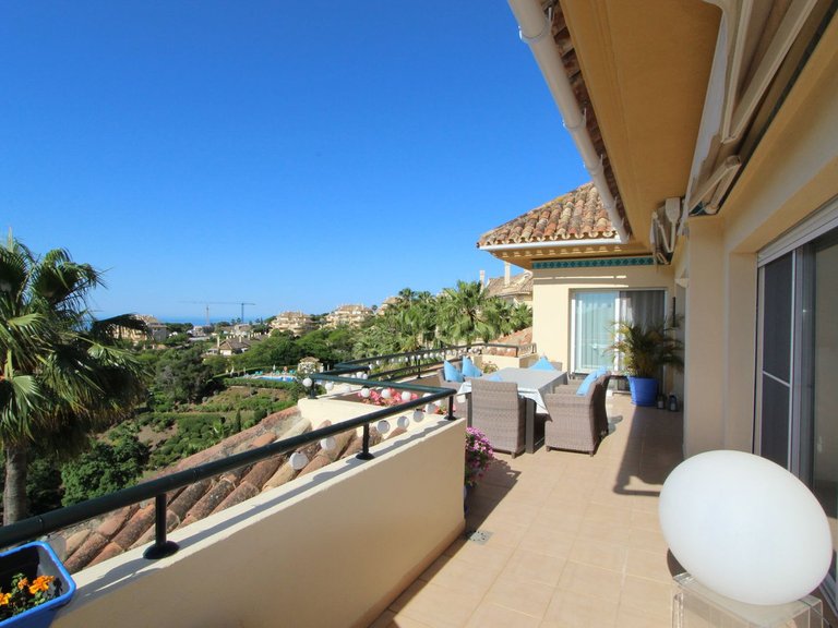 Penthouse for Sale in Elviria, Malaga 9