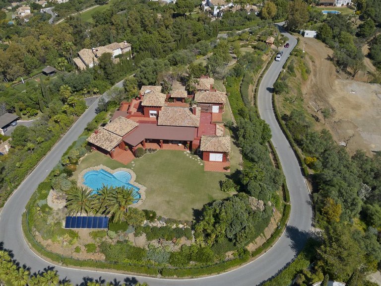 Villa for Sale in La Zagaleta, Malaga 6