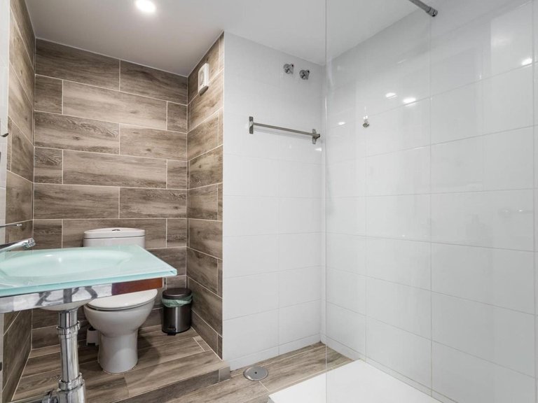 Apartment for Sale in Fuengirola, Malaga 17