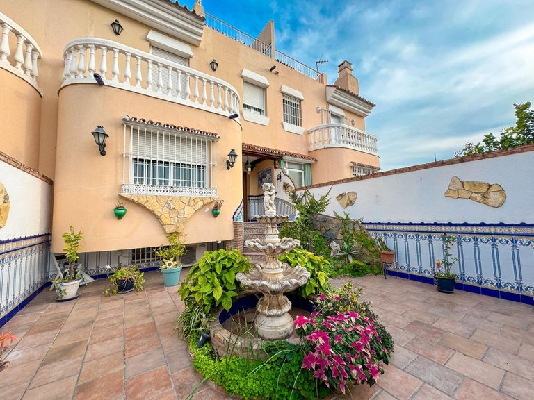 Villa for Sale in Guadalmar, Malaga 1