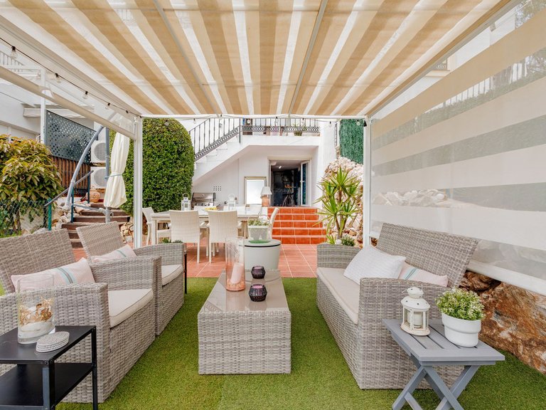 Villa for Sale in Alhaurin Golf, Malaga 19