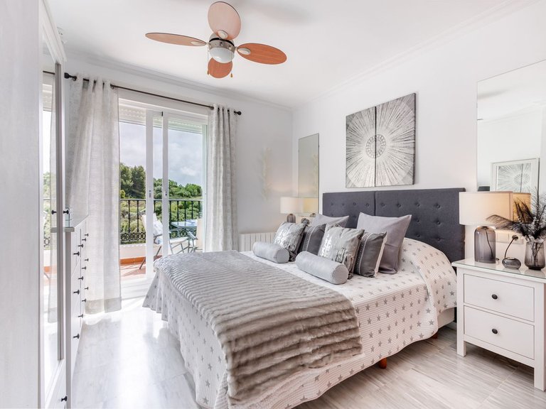Villa for Sale in Alhaurin Golf, Malaga 27