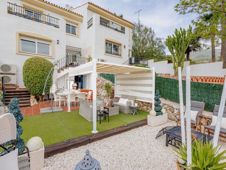 Villa for Sale in Alhaurin Golf, Malaga 36