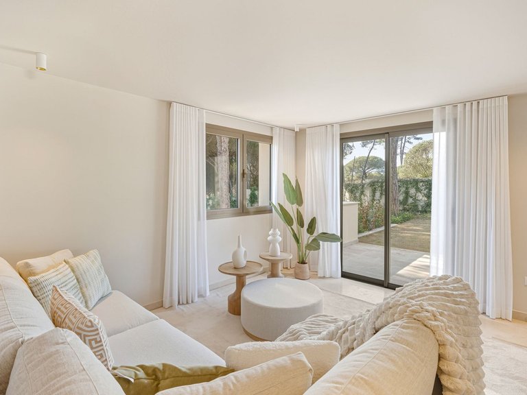 Villa for Sale in Hacienda Las Chapas, Malaga 10