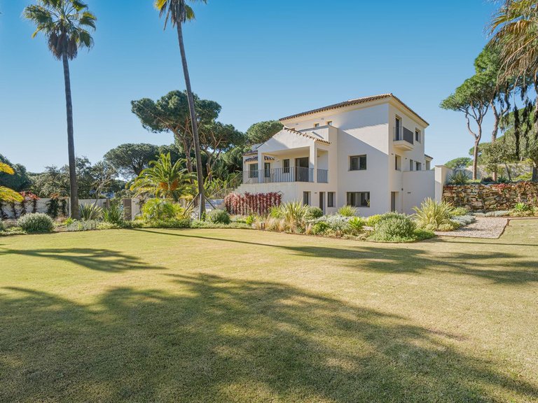 Villa for Sale in Hacienda Las Chapas, Malaga 2