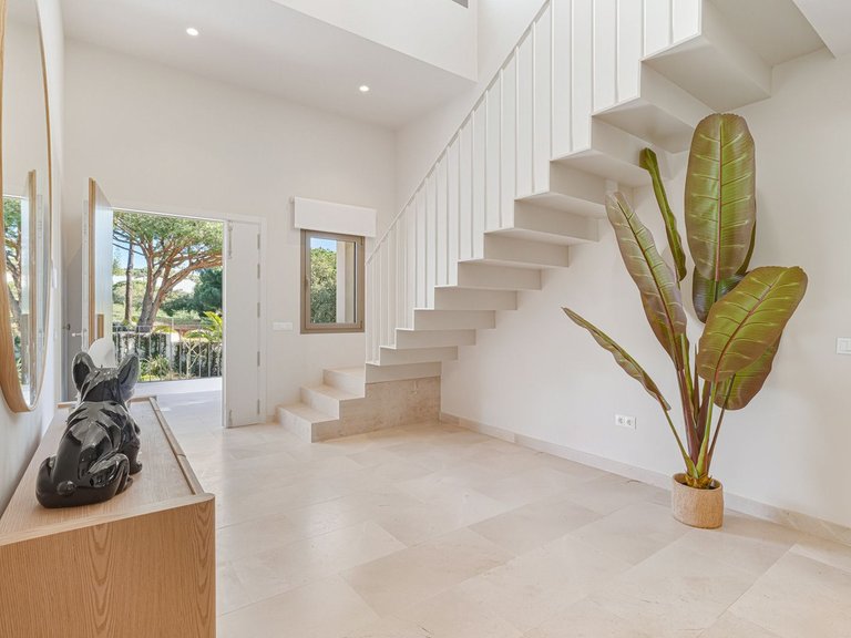 Villa for Sale in Hacienda Las Chapas, Malaga 24