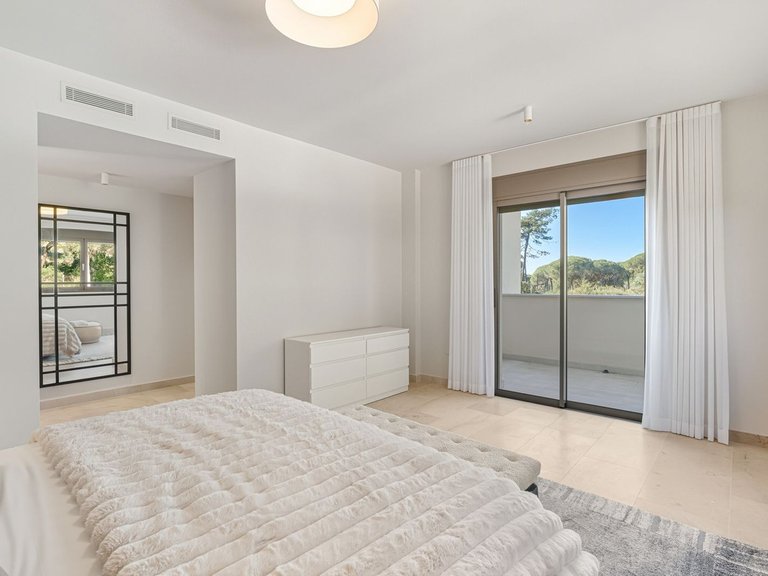 Villa for Sale in Hacienda Las Chapas, Malaga 26