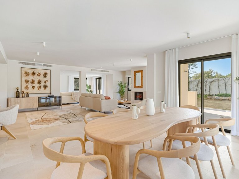 Villa for Sale in Hacienda Las Chapas, Malaga 3