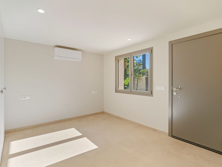 Villa for Sale in Hacienda Las Chapas, Malaga 42