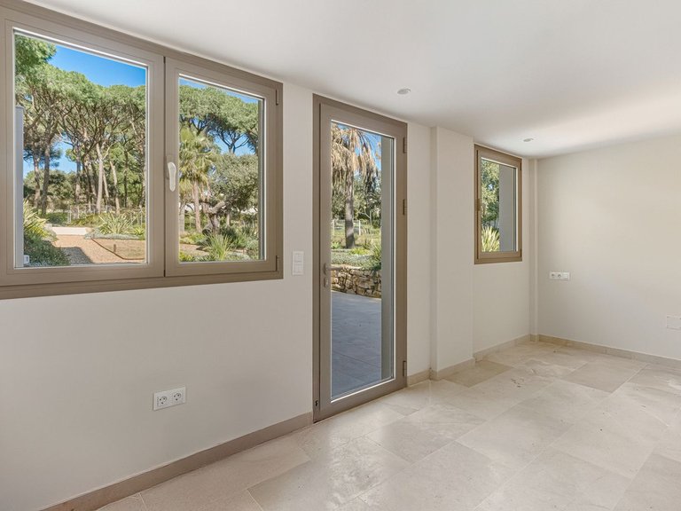 Villa for Sale in Hacienda Las Chapas, Malaga 46
