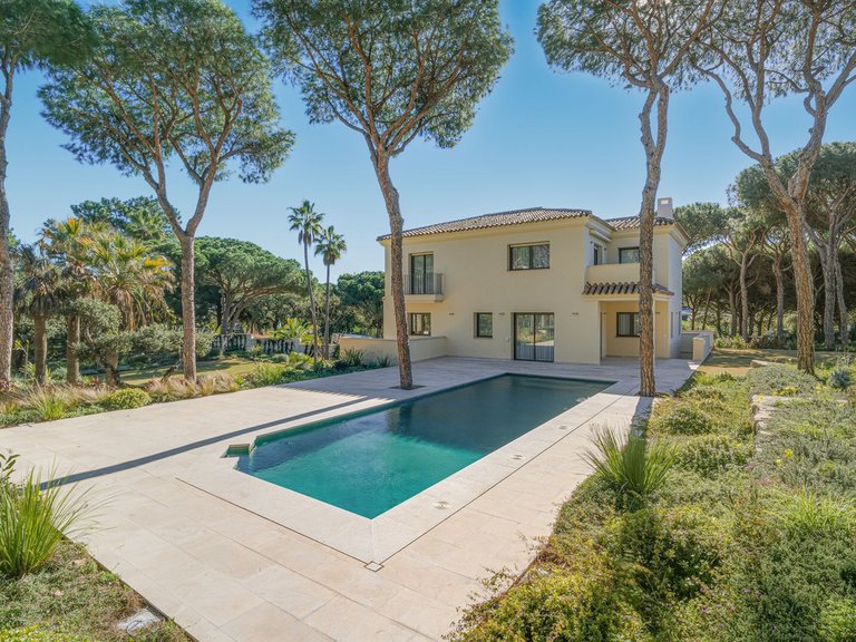 Villa for Sale in Hacienda Las Chapas, Malaga 48