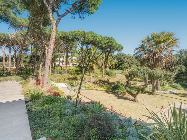 Villa for Sale in Hacienda Las Chapas, Malaga 50