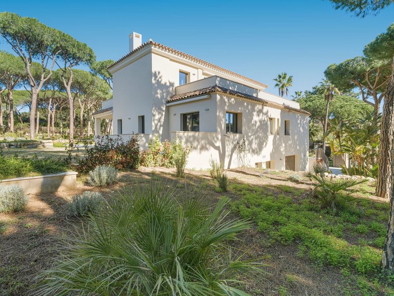 Villa for Sale in Hacienda Las Chapas, Malaga 53