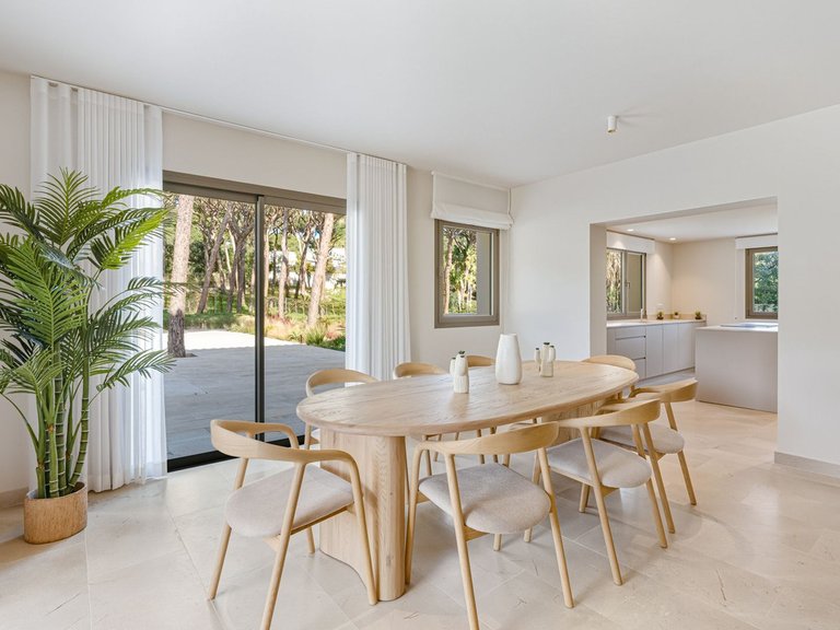 Villa for Sale in Hacienda Las Chapas, Malaga 6