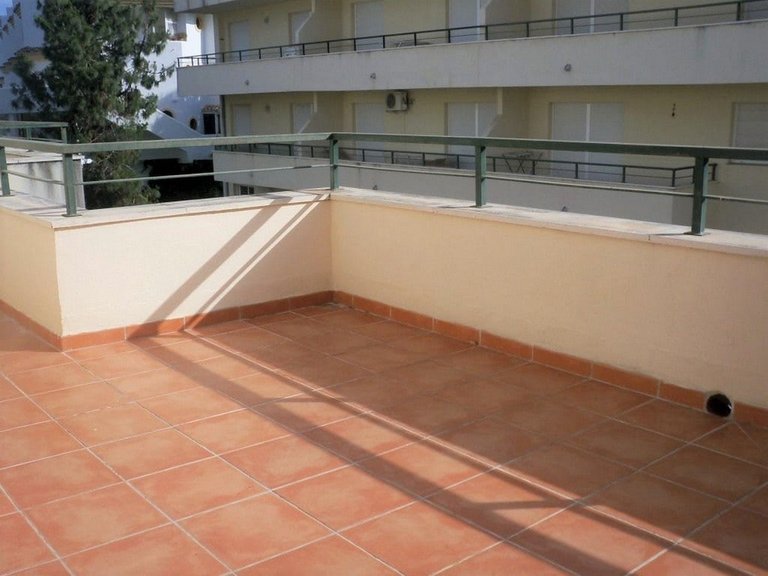 Apartment for Sale in Calahonda, Malaga 10