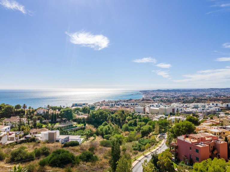 Apartment for Sale in Benalmadena, Malaga 26