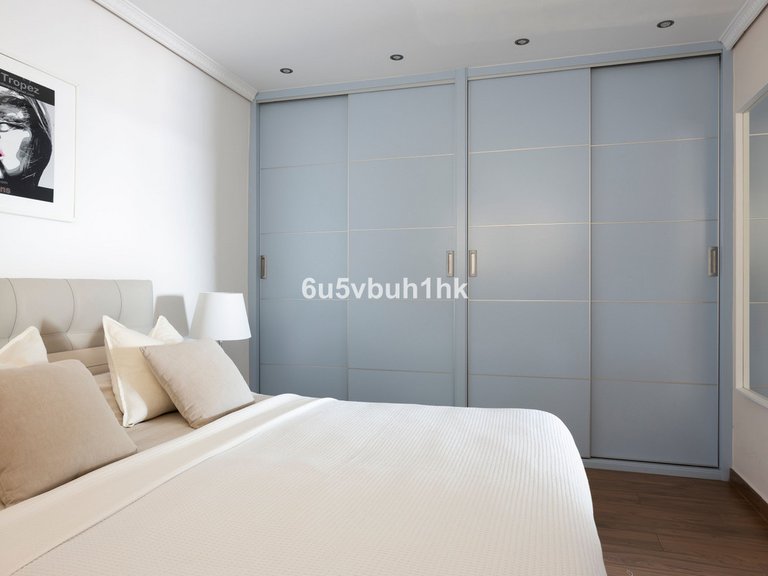 Apartment for Sale in Puerto Banús, Malaga 14
