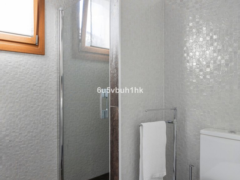 Apartment for Sale in Puerto Banús, Malaga 15