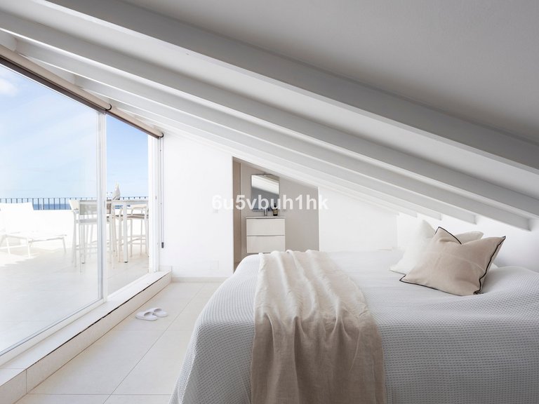 Apartment for Sale in Puerto Banús, Malaga 18