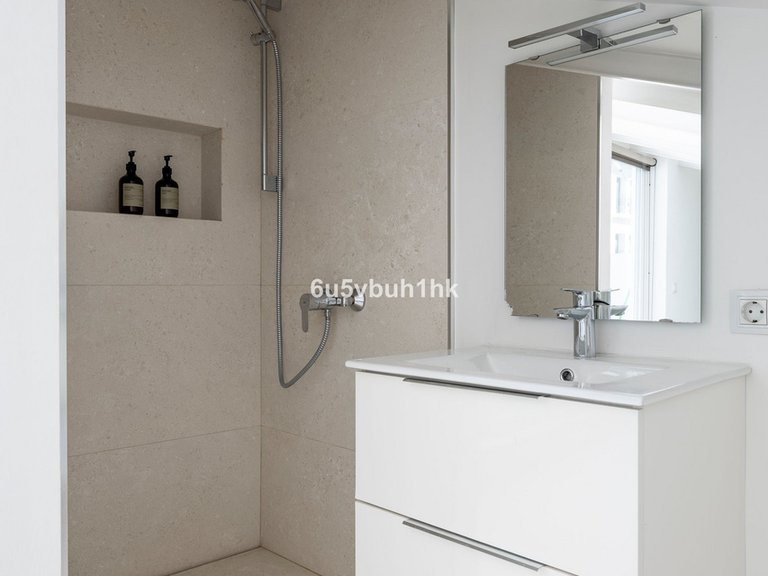 Apartment for Sale in Puerto Banús, Malaga 21
