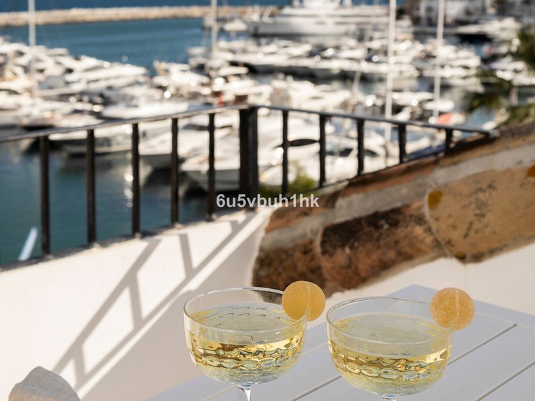 Apartment for Sale in Puerto Banús, Malaga 26