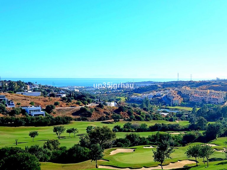 Apartment for Sale in Estepona, Malaga 1