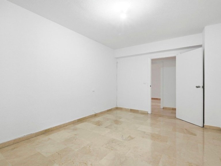 Apartment for Sale in Fuengirola, Malaga 14