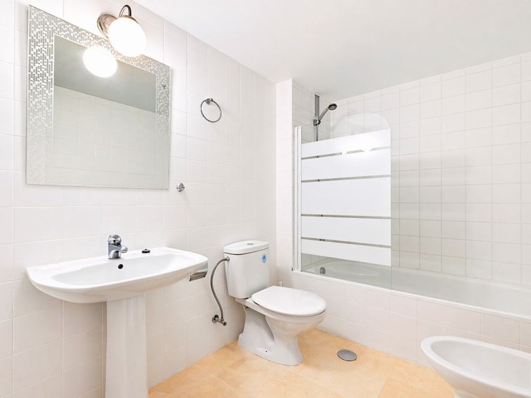 Apartment for Sale in Fuengirola, Malaga 15