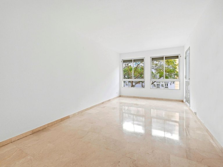 Apartment for Sale in Fuengirola, Malaga 2
