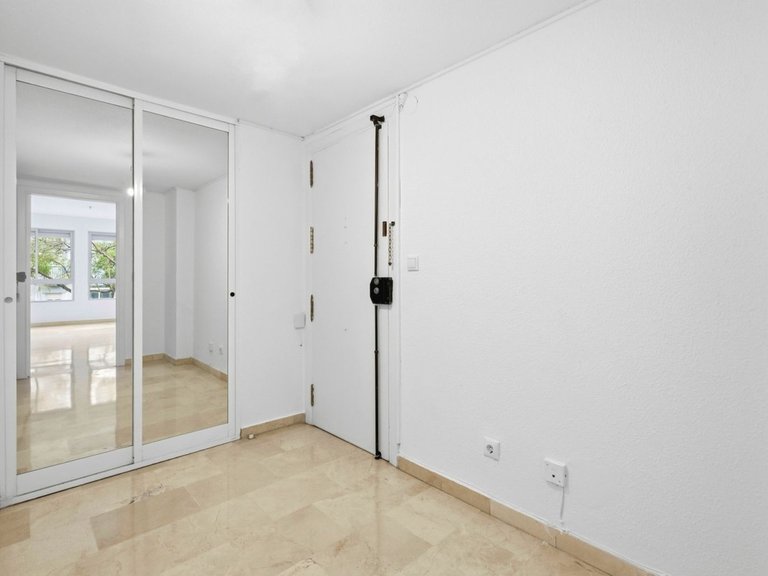 Apartment for Sale in Fuengirola, Malaga 20