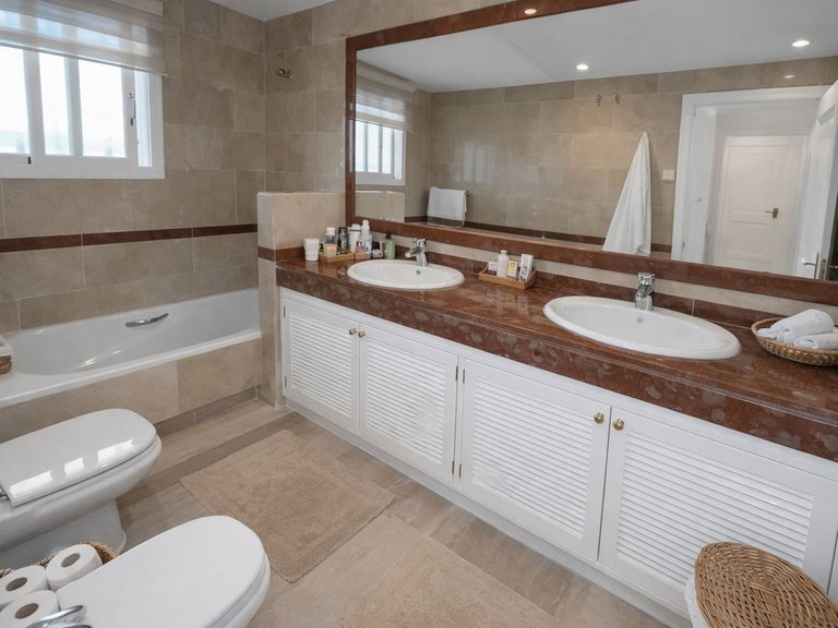 Apartment for Sale in Elviria, Malaga 6