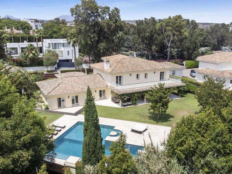 Villa for Sale in Sotogrande Costa, Cadiz 1
