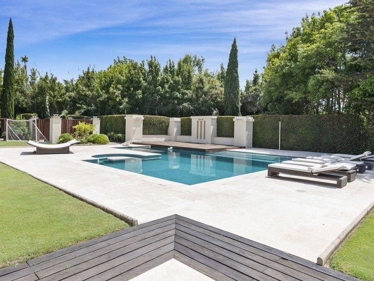 Villa for Sale in Sotogrande Costa, Cadiz 13