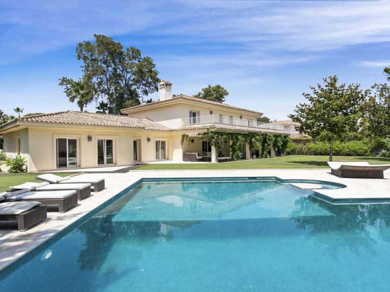 Villa for Sale in Sotogrande Costa, Cadiz 15