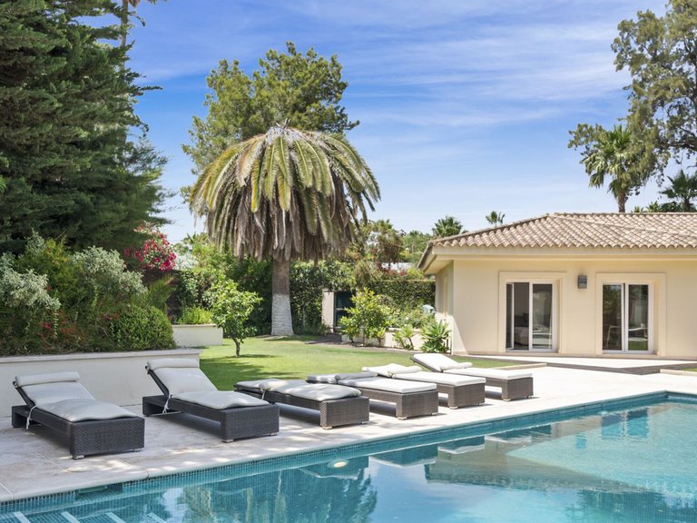 Villa for Sale in Sotogrande Costa, Cadiz 16