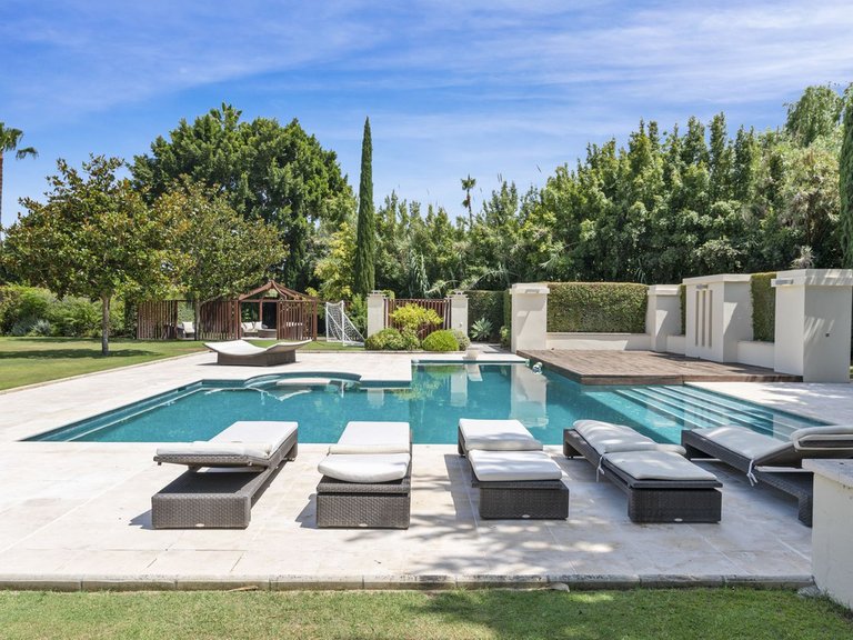 Villa for Sale in Sotogrande Costa, Cadiz 18