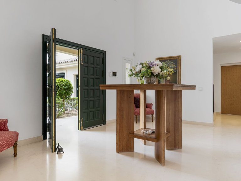 Villa for Sale in Sotogrande Costa, Cadiz 19