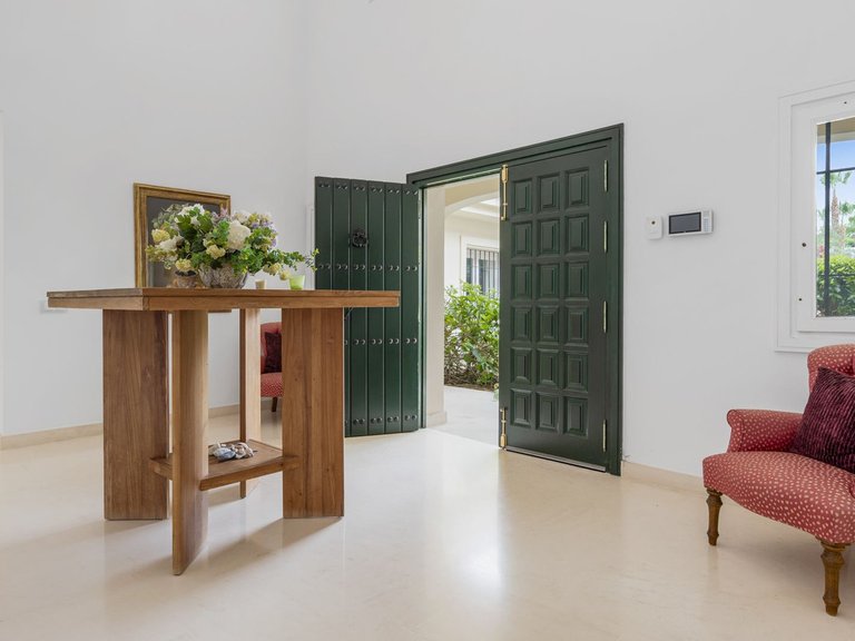 Villa for Sale in Sotogrande Costa, Cadiz 20