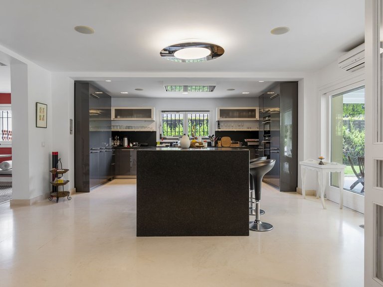 Villa for Sale in Sotogrande Costa, Cadiz 23