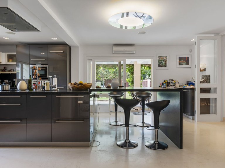 Villa for Sale in Sotogrande Costa, Cadiz 25