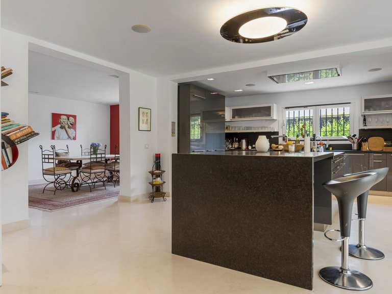 Villa for Sale in Sotogrande Costa, Cadiz 26