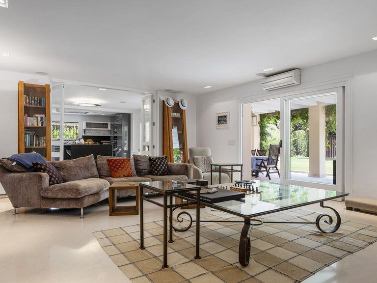 Villa for Sale in Sotogrande Costa, Cadiz 29