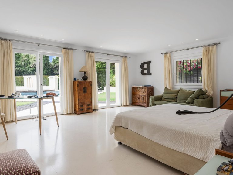 Villa for Sale in Sotogrande Costa, Cadiz 32