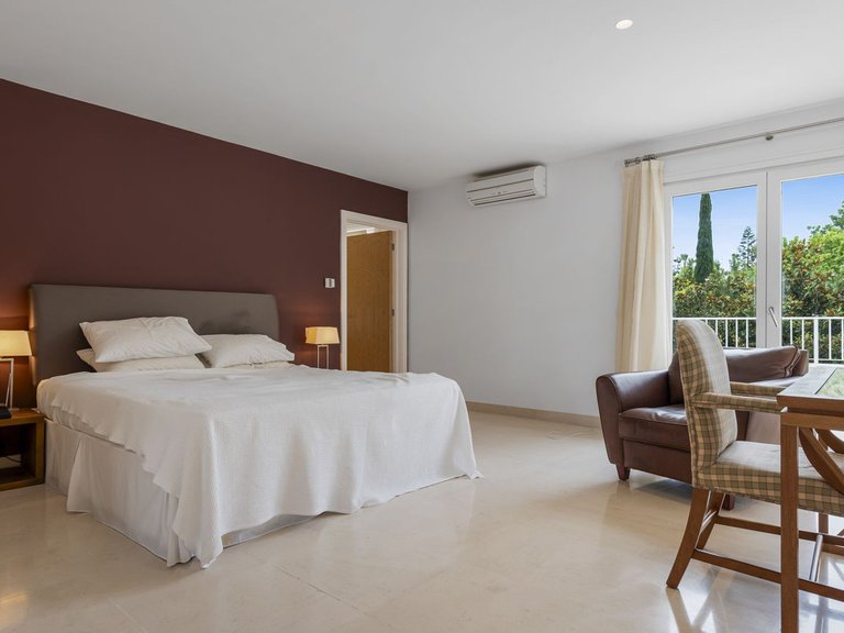 Villa for Sale in Sotogrande Costa, Cadiz 41