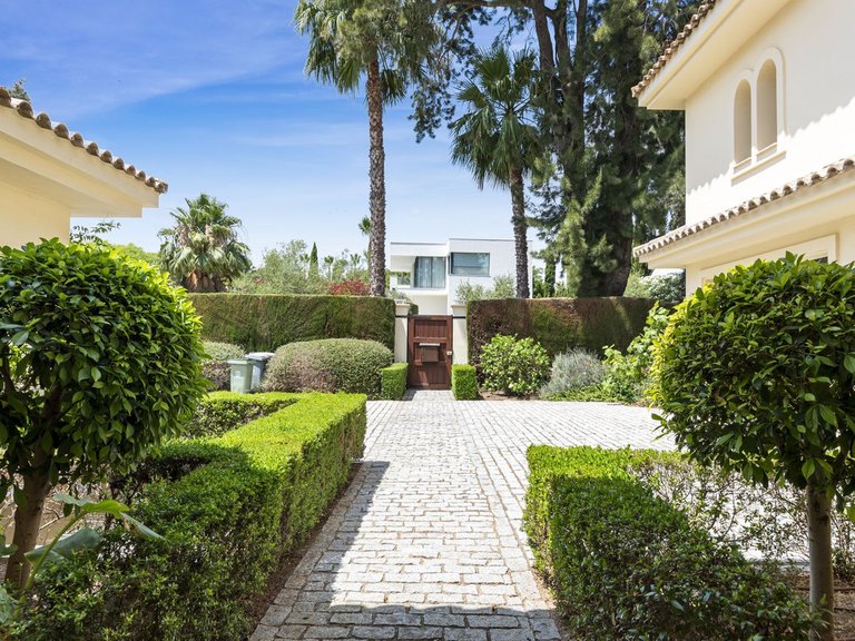 Villa for Sale in Sotogrande Costa, Cadiz 5