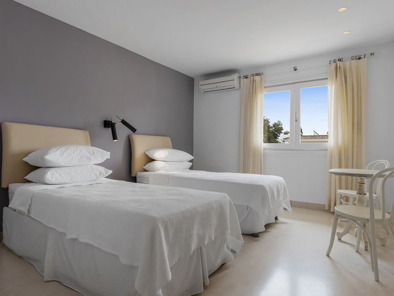 Villa for Sale in Sotogrande Costa, Cadiz 53