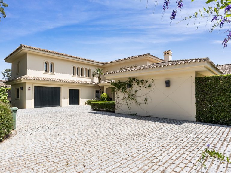 Villa for Sale in Sotogrande Costa, Cadiz 8