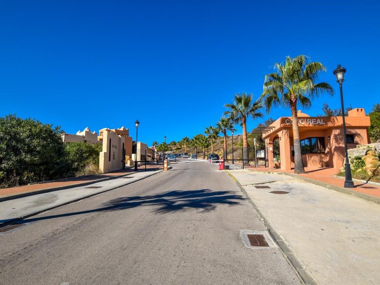 Apartment for Sale in La Duquesa, Malaga 16