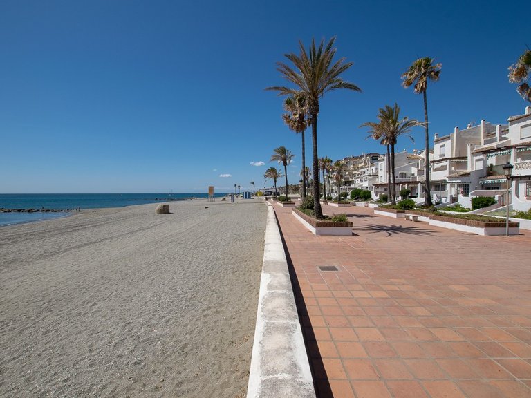 Apartment for Sale in La Duquesa, Malaga 19