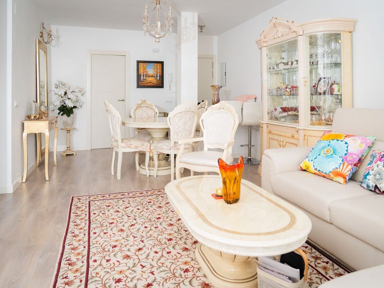Apartment for Sale in Nueva Andalucía, Malaga 3